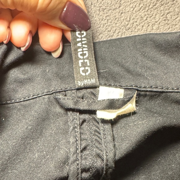 Divided H&M Women's Black Utility Jacket. Size 36/US 6 - Picture 8 of 8